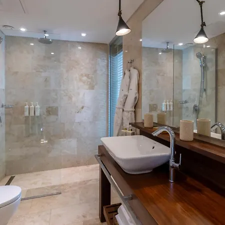 Miamai Boutique - Adult Only Hotel