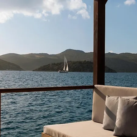 Miamai Boutique - Adult Only 3*