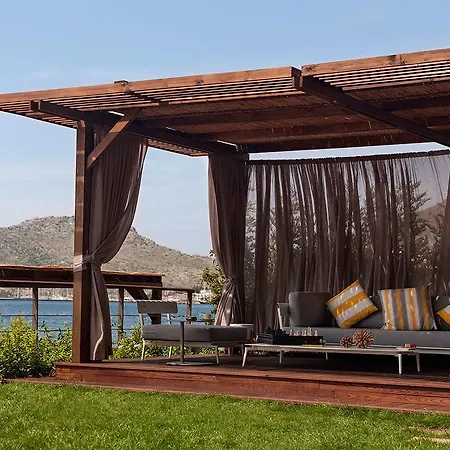 Miamai Boutique - Adult Only 3*