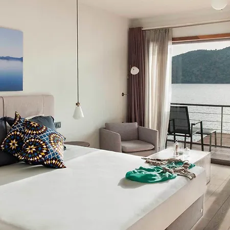 Miamai Boutique - Adult Only 3*