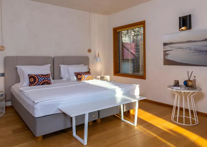 Miamai Boutique - Adult Only 3* 보즈부른